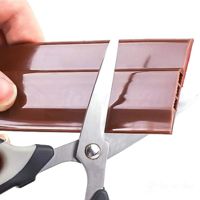 Borracha Protetora para Vedação de Portas lar da ana https://lardaana.com/products/borracha-protetora-para-vedacao-de-portas