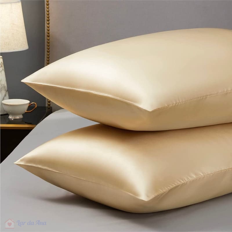 Kit Fronha de Cetim para Travesseiro - 2 Peças Champagne Lar da ana https://lardaana.com/products/kit-fronha-de-cetim-para-travesseiro-2-pecas