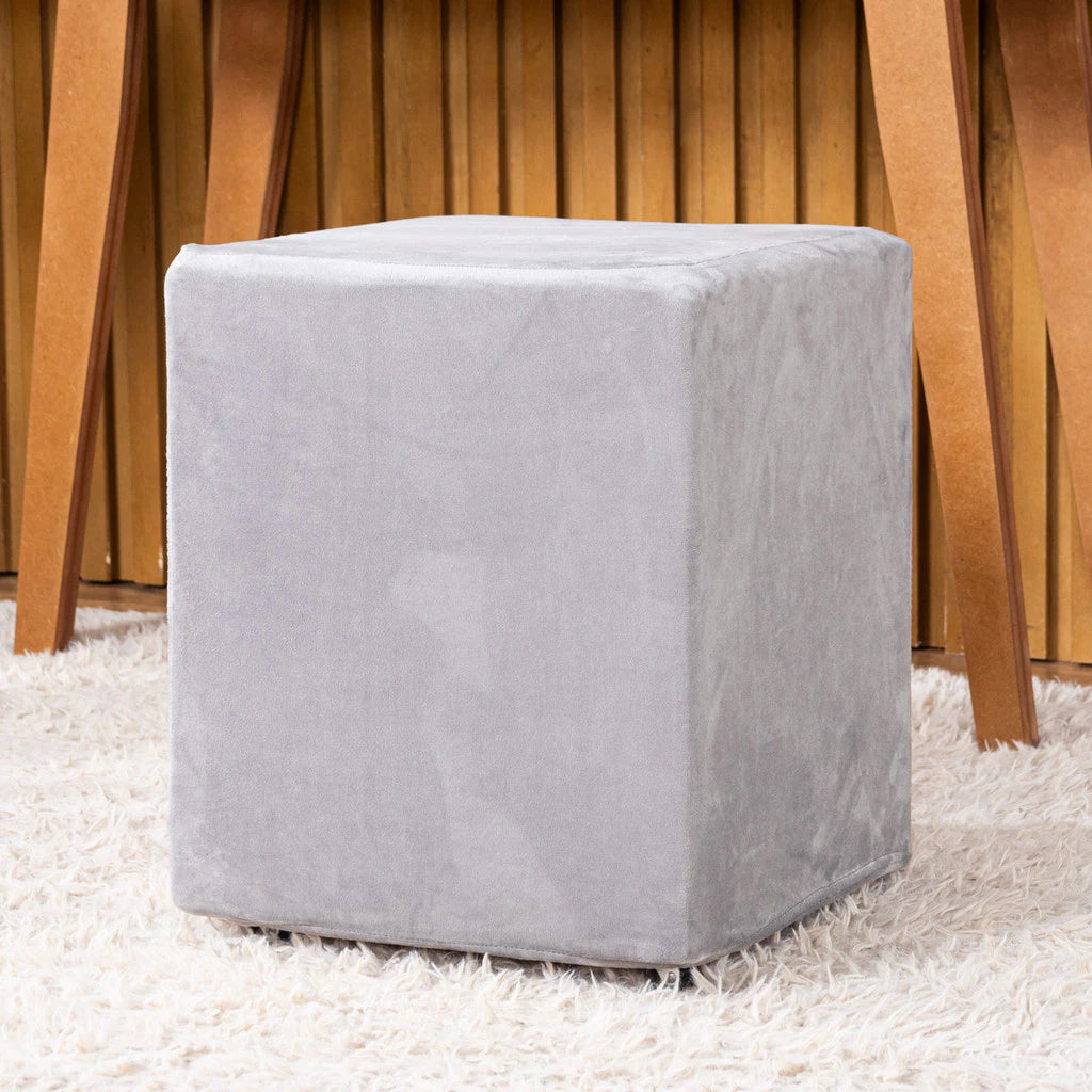 Capa de Puff em Veludo Suede – Sofisticação, Conforto e Renovação Imediata Lar da Ana