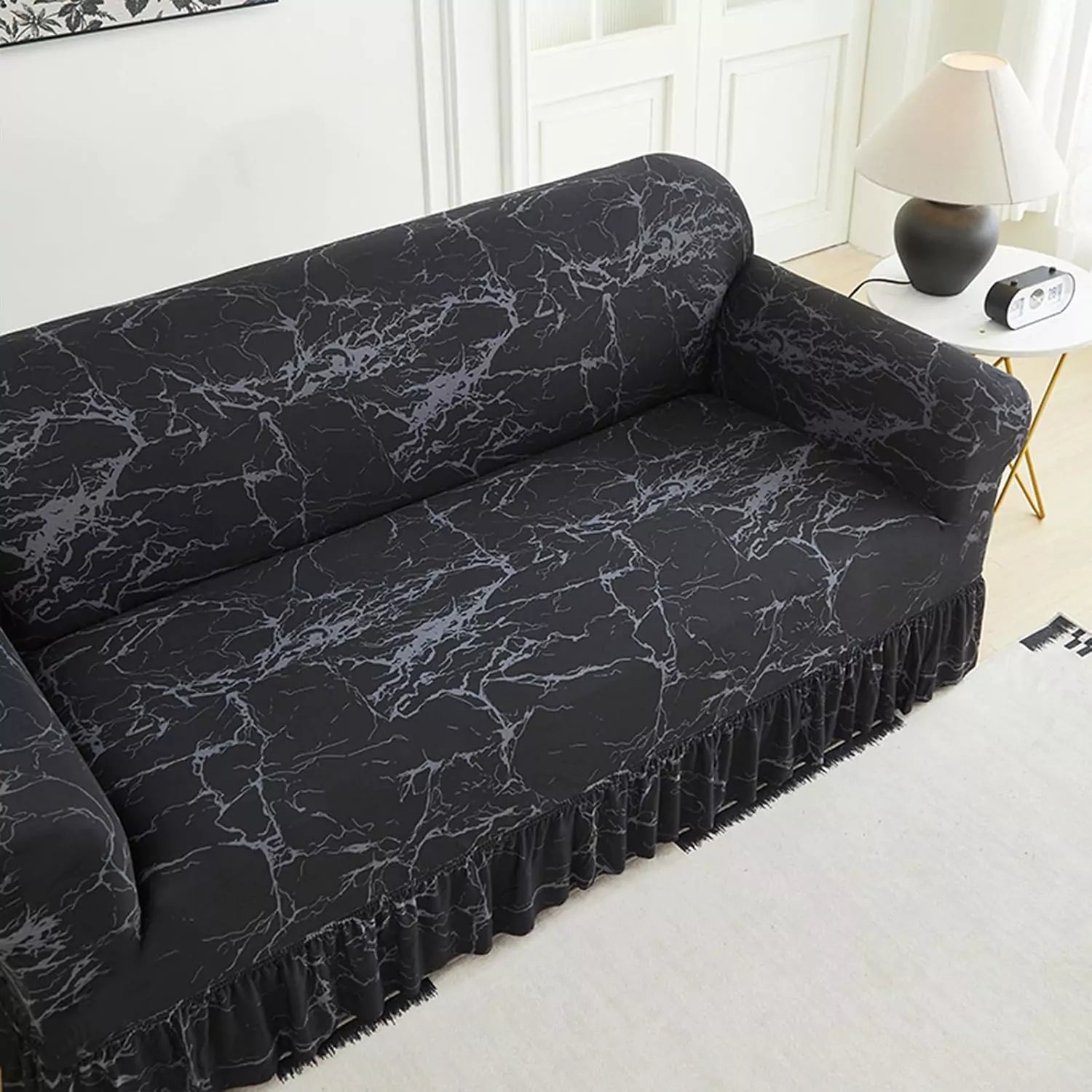 Capa Decorativa de Sofá com Saia Moderna Ajustável Universal - Mármore Preto lar da ana
