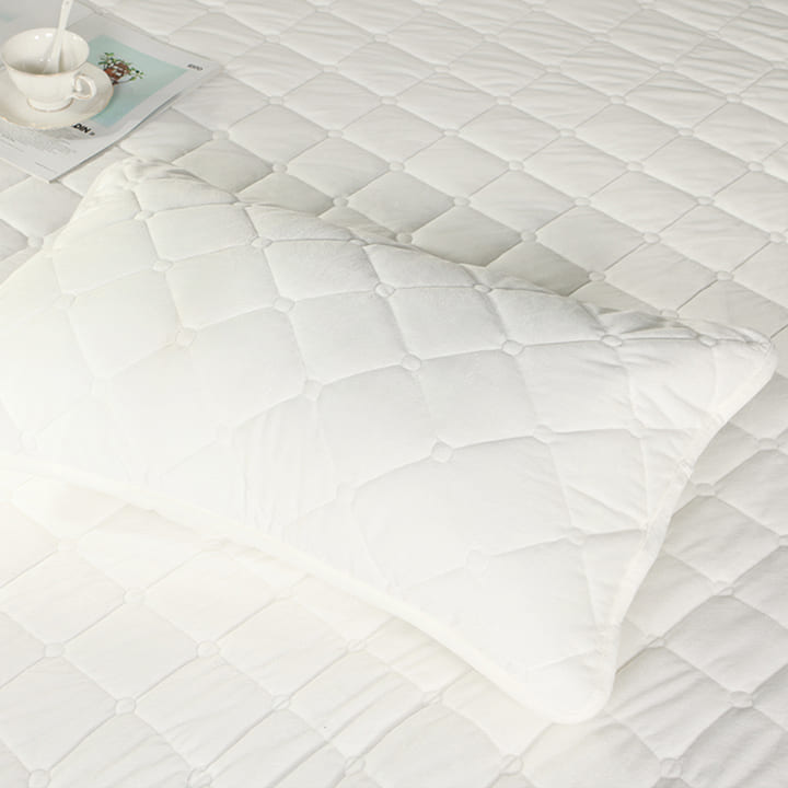 Capa de Colchão em Veludo branco lar da ana